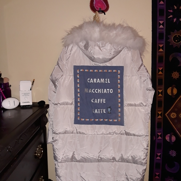 L.E.D.I.N Puffer Coat - Picture 8 of 10